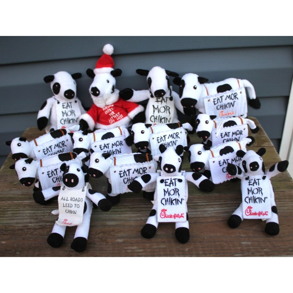 ChickFilA Cows Lot of 14 Small/Large Plush Stuffed Eat Mor Chikin Santa Holiday